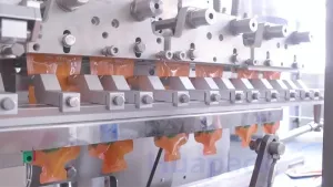 ماكينة تعبئة أكياس جاهزة ذات أشكال خاصة بفوهتين